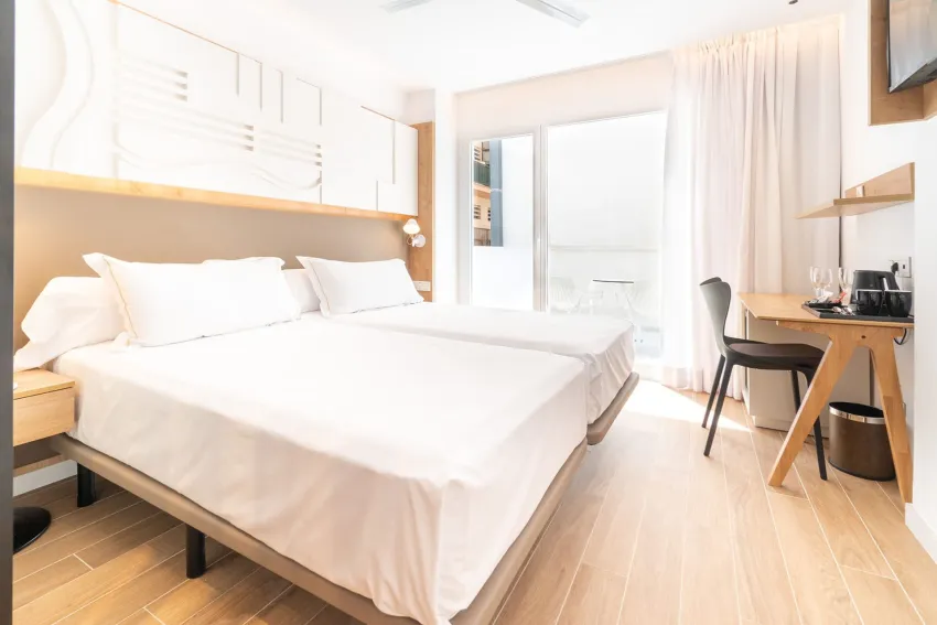 Senator Cala Millor 4*-7