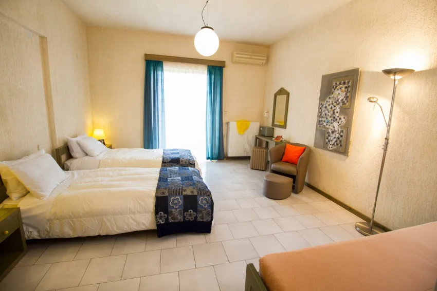 Lycasti Maisonettes 2*-14