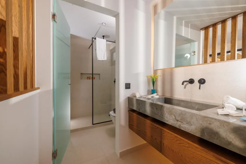 Deos Luxury Suites 4*-7