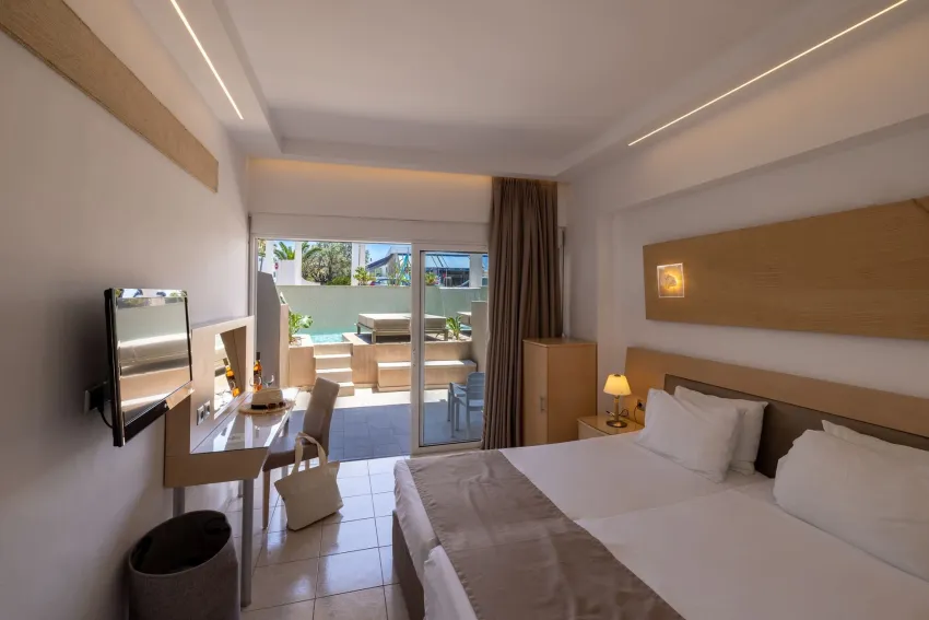 Kolymbia Bay Art - Adults Only 4*-6