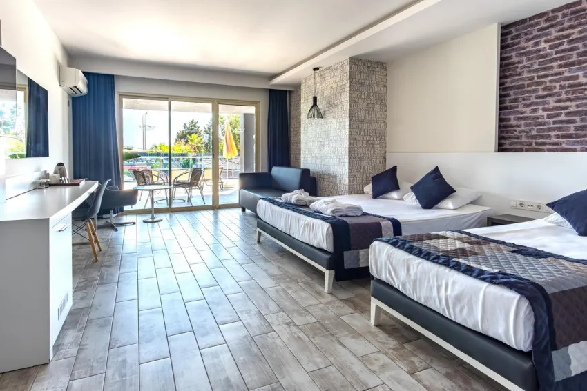 White City Beach (Adults Only 16+) 4*-38