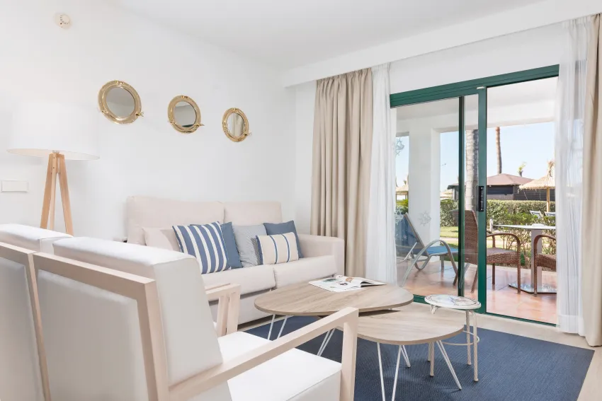 Botel Alcudiamar 4*-32