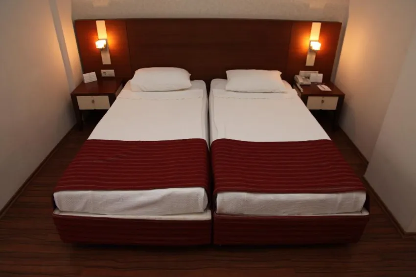 LE JARDIN RESORT (EX QUEENS PARK)  5*-11