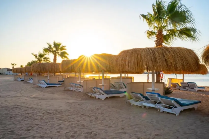 SEVEN SEAS JOLIE BAY  5*-20