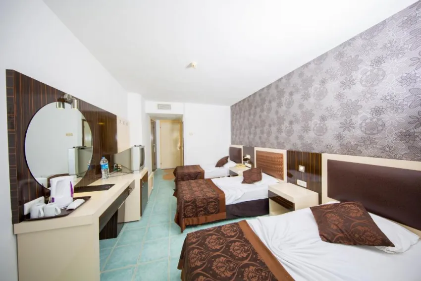 FIRST CLASS HOTEL  5*-23