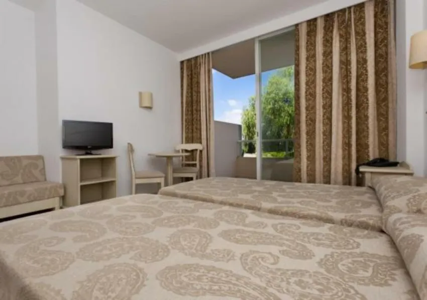 Garbi Cala Millor 4*-7