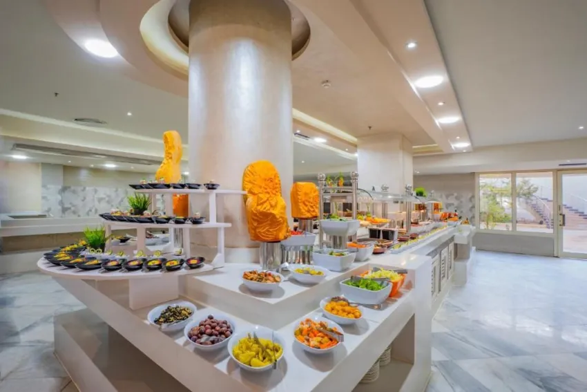 SEVEN SEAS JOLIE BAY  5*-26