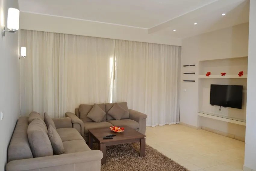 Rivoli Suites 4*-16