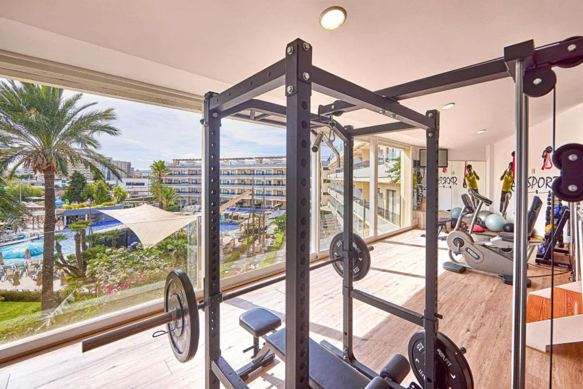 Zafiro Palmanova -126