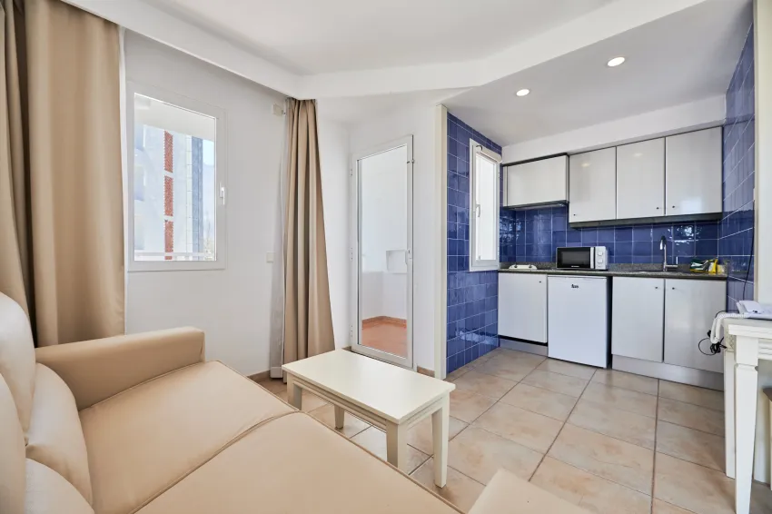 AluaSun Continental Park Hotel & Apartments 4*-54