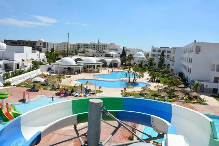 ZODIAC HOTEL  4*-6