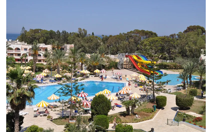 RIVIERA HOTEL 4*-45