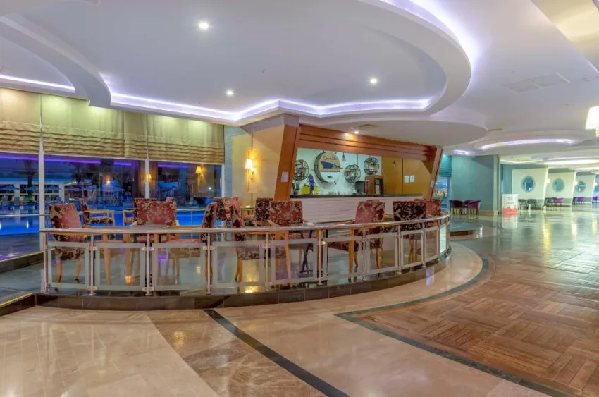 TRANSATLANTIK HOTEL & SPA  5*-14