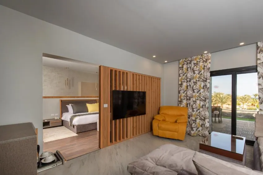 LONG BEACH RESORT  4*-54