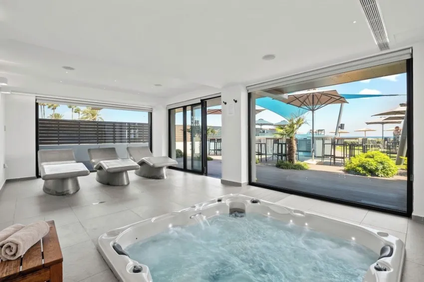 Mercure Larnaca Beach Resort 4*-22