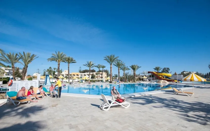 Riviera Hotel 4*-13