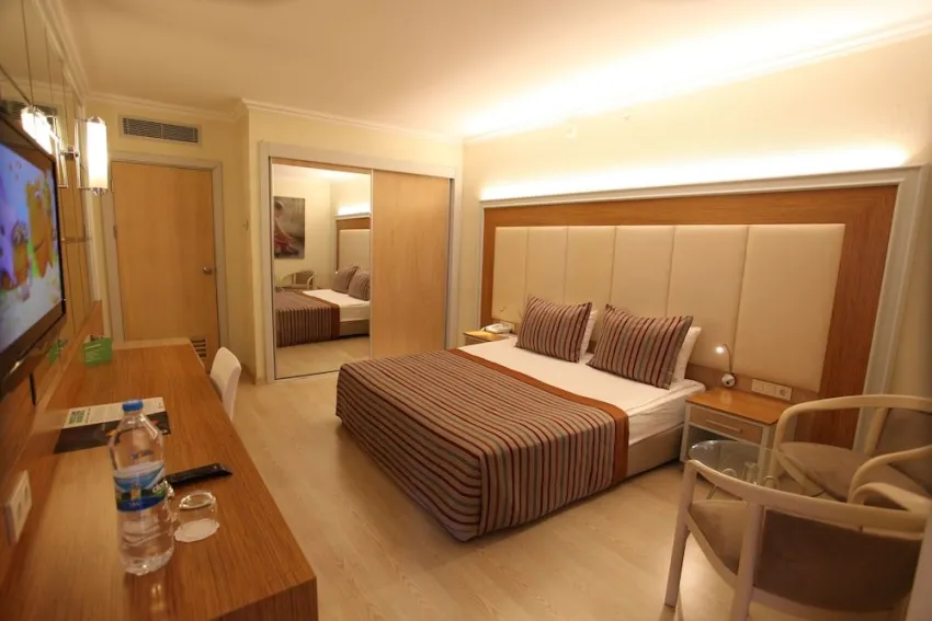 Aqi Pegasos Resort Hotel 4*-4