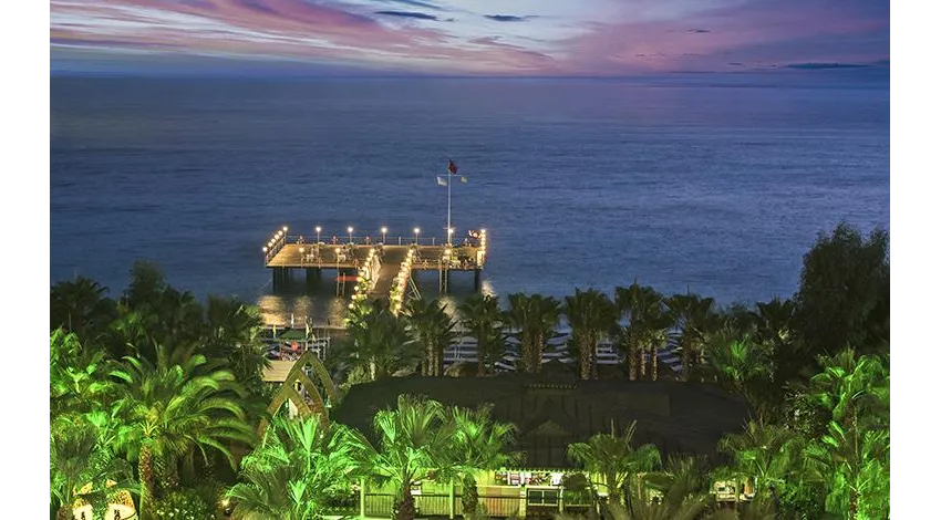 DELPHIN DELUXE HOTEL  5*-7