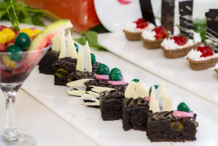 RAMIRA BEACH HOTEL  4*-11