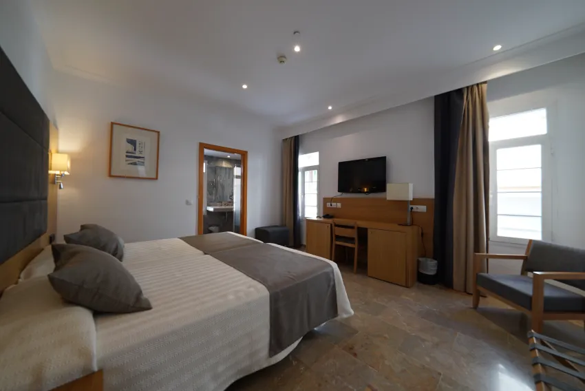 Artmadams Hotel 4*-43