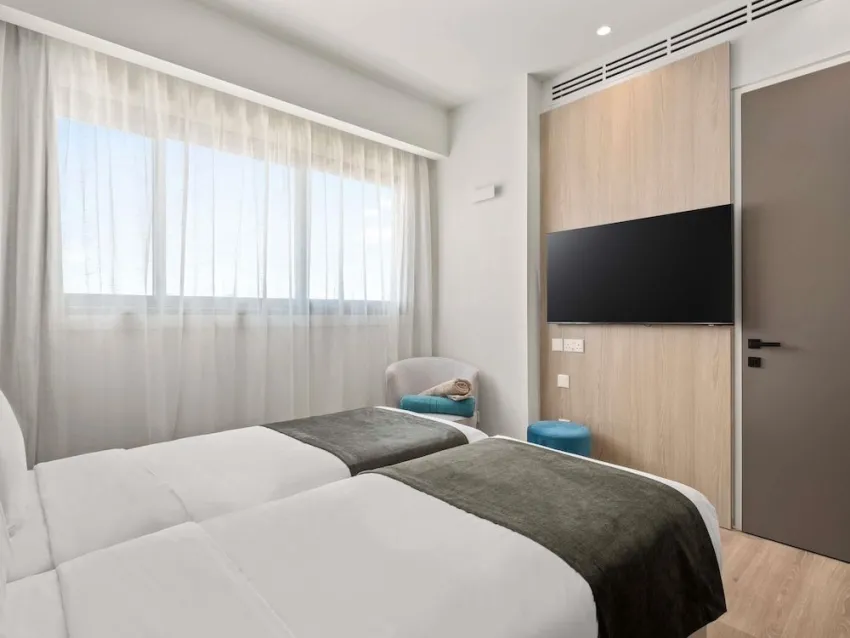 Mercure Larnaca City 3*-12