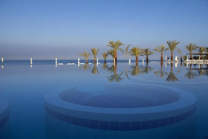 King Evelthon Beach Hotel and  Resort 5*-3