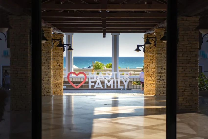 Master Family Club 5*-7