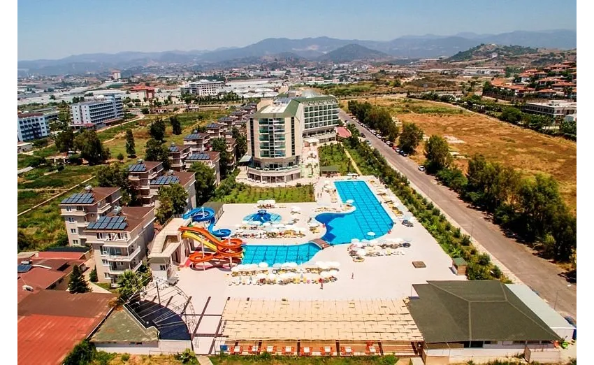 HEDEF BEACH RESORT & SPA  5*-5