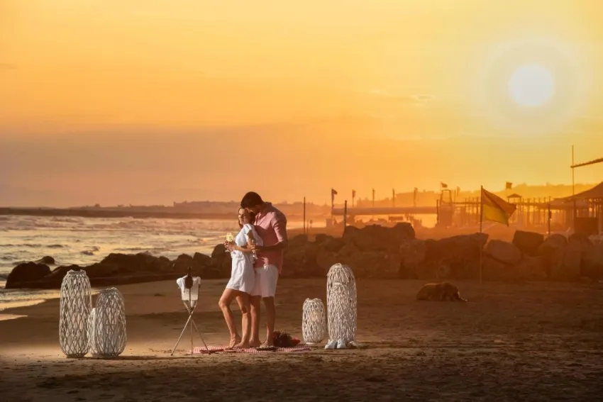 MIRAMARE BEACH HOTEL  5*-79