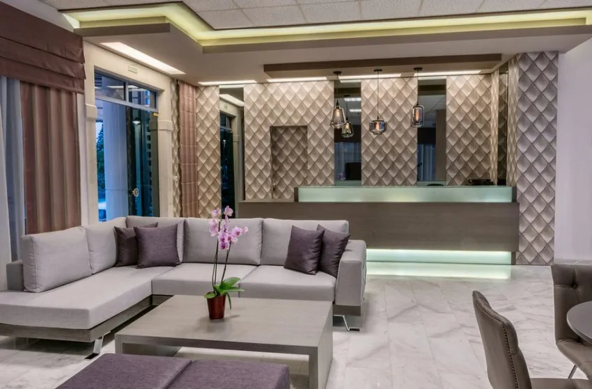 Ariadne Hotel 2*-4