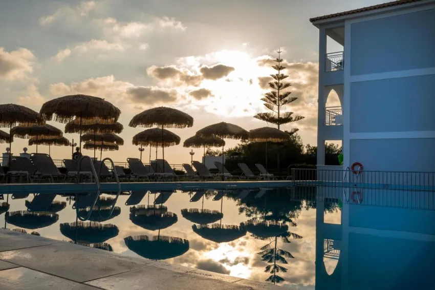 Meridien Beach Hotel 3*-5