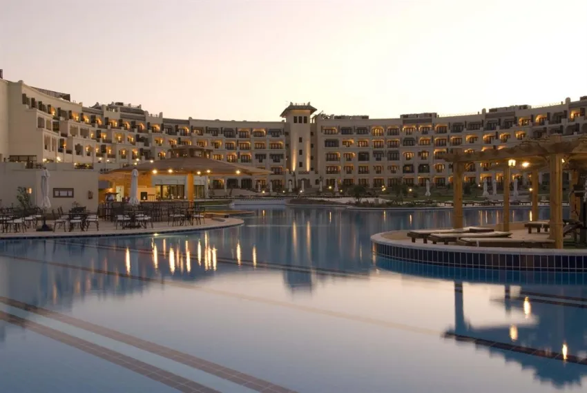 STEIGENBERGER AL DAU BEACH  5*-43