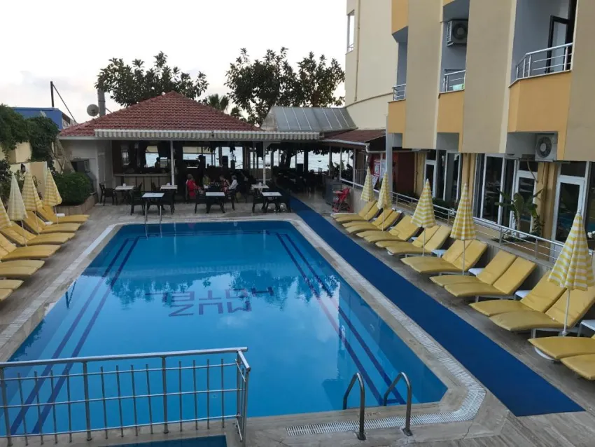 MUZ HOTEL  3*-3