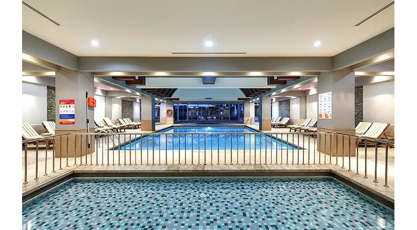 CRYSTAL FAMILY RESORT & SPA  5*-21