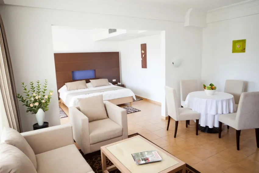 EL MOURADI CLUB KANTAOUI  4*-24