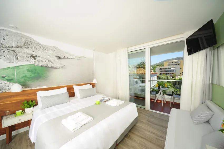 Atrium Ambiance Hotel 4*-6