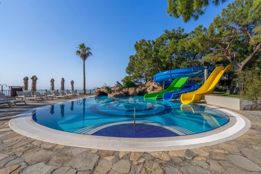 Pirates Beach Club 5*-6