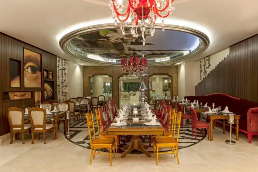 Delphin Imperial 5*-18