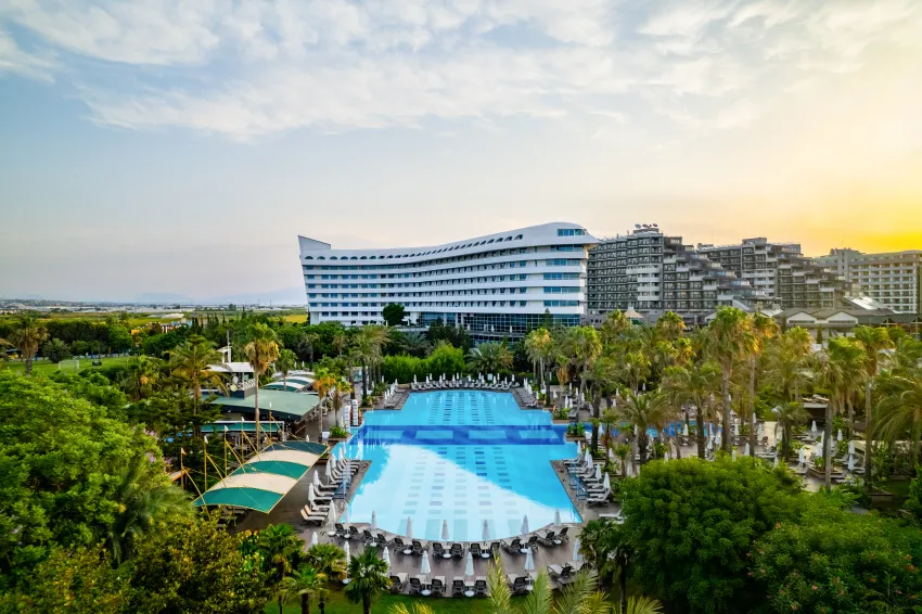 Concorde De Luxe Resort Lara 5*-4