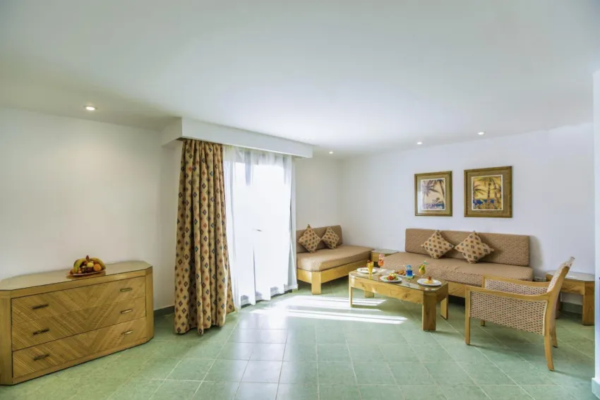 Sunrise Holidays Resort (Adults Only 16+) 5*-21