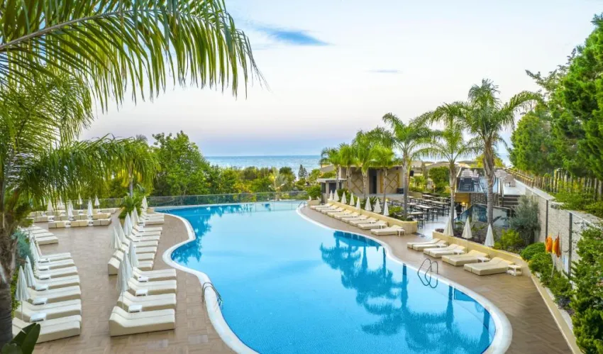 MICHELL HOTEL (ADULTS ONLY 16+)  5*-24