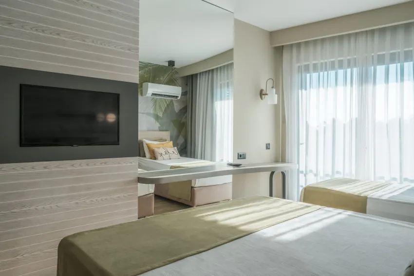 Side Square Hotel (Adult Only+16) 3*-7
