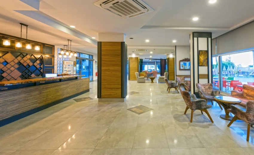 Monart City Hotel 4*-5