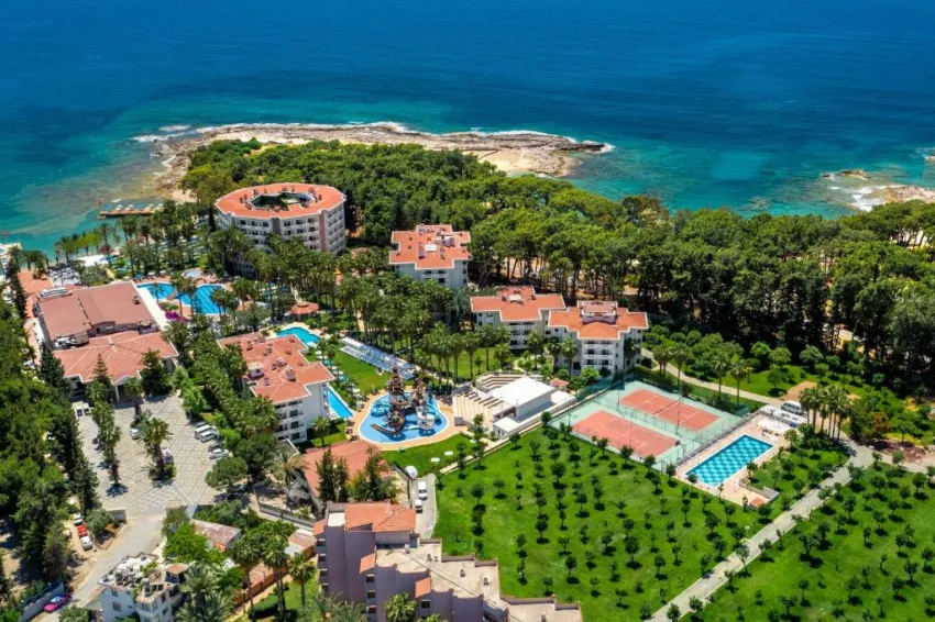 UTOPIA RESORT & RESIDENCE  5*-12