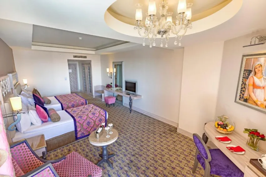 Royal Alhambra Palace 5*-40