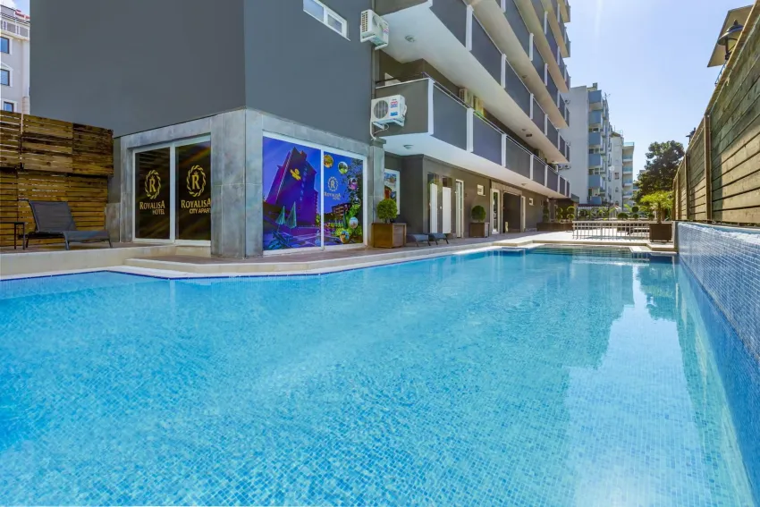 Royalisa City Apart 3*-12