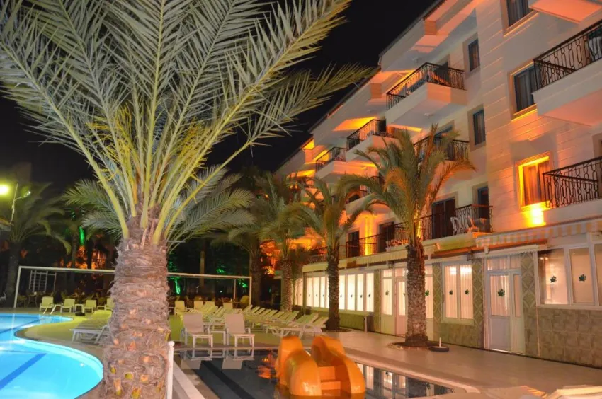 CINAR FAMILY SUITE HOTEL  4*-16