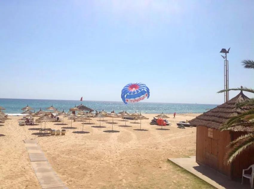 NOVOSTAR DAR KHAYAM  3*-11