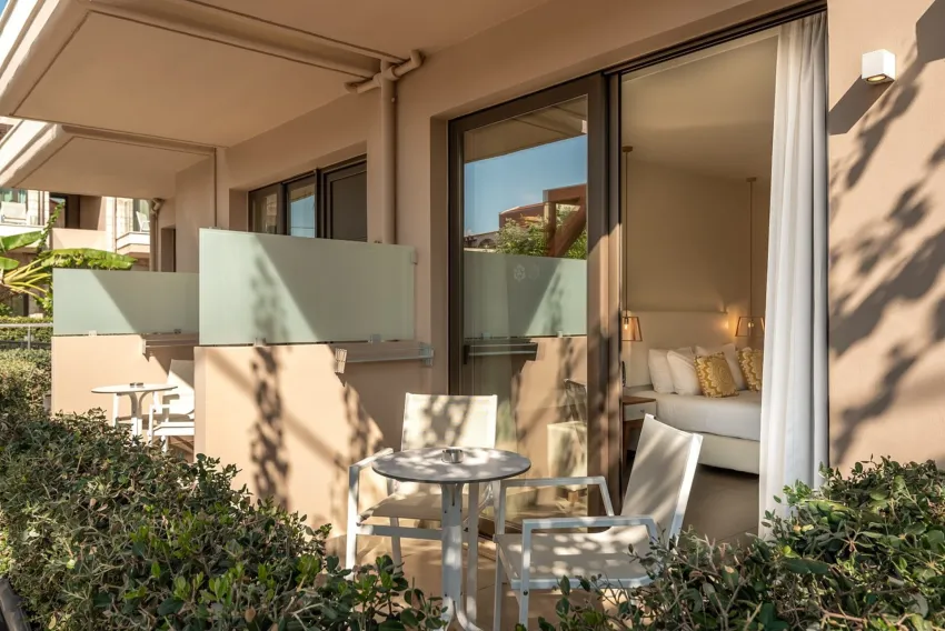 Airis Boutique & Suites (Adults Only 16+) 4*-18