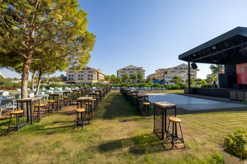 DIAMOND EXCELLENCE RESORT SPA (EX. CRYSTAL PALACE)  5*-13